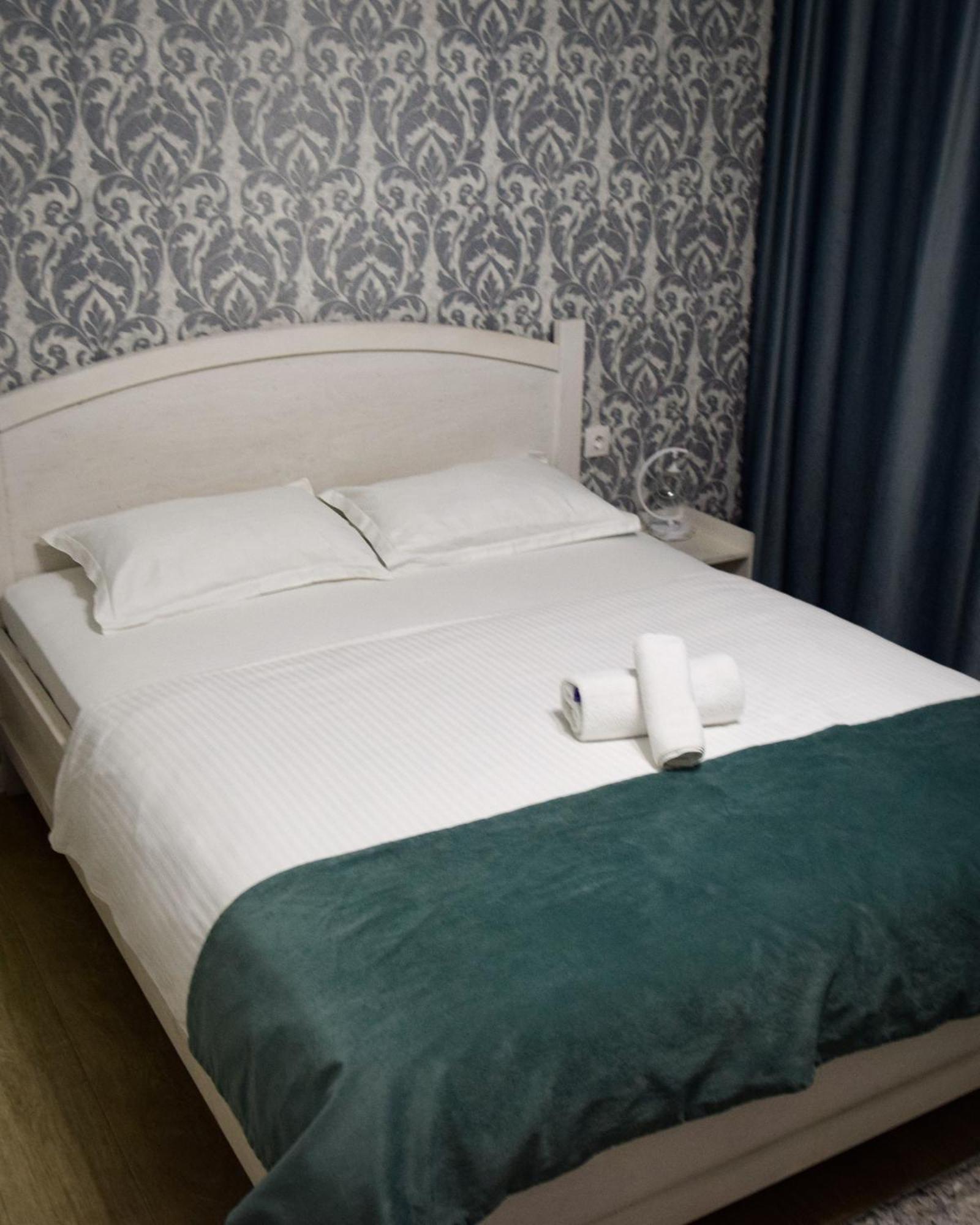 Karagandy Hotel "Continent" Halal מראה חיצוני תמונה